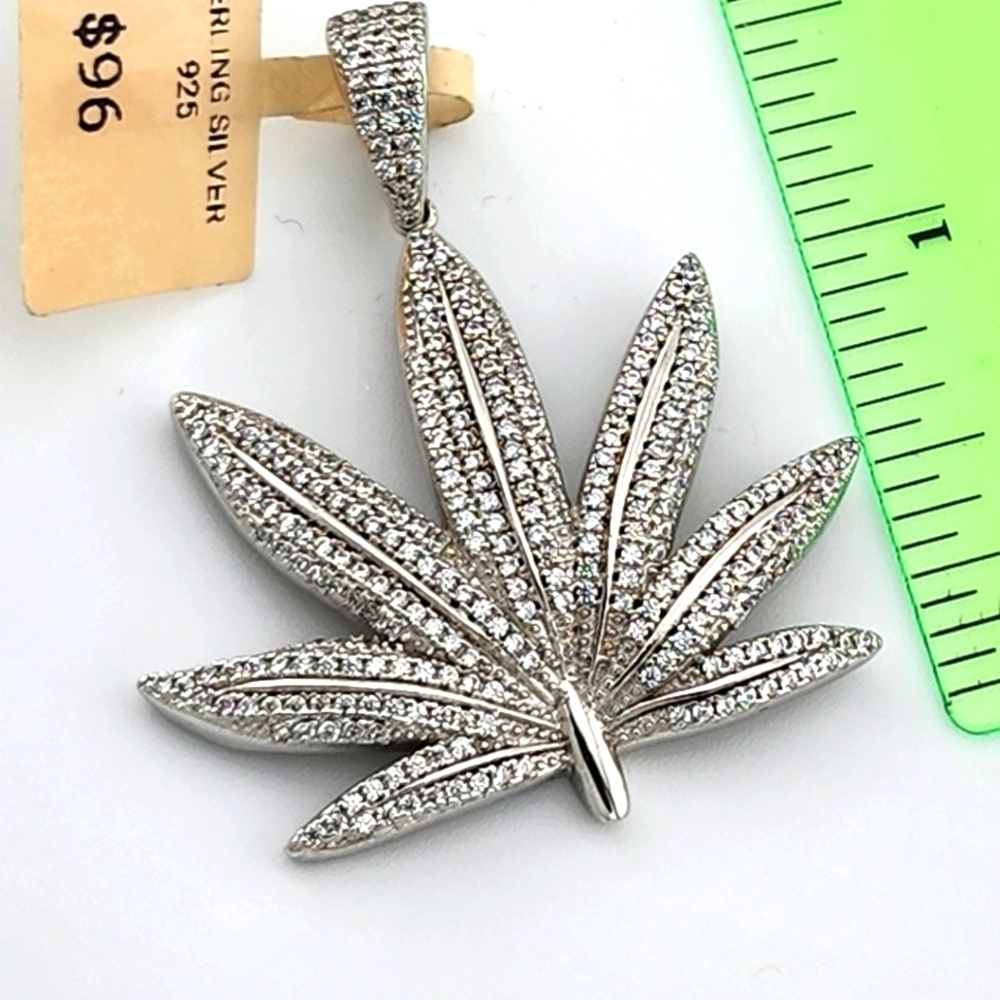 Nature-Inspired 925 Silver Leaf Necklace with CZ Accents